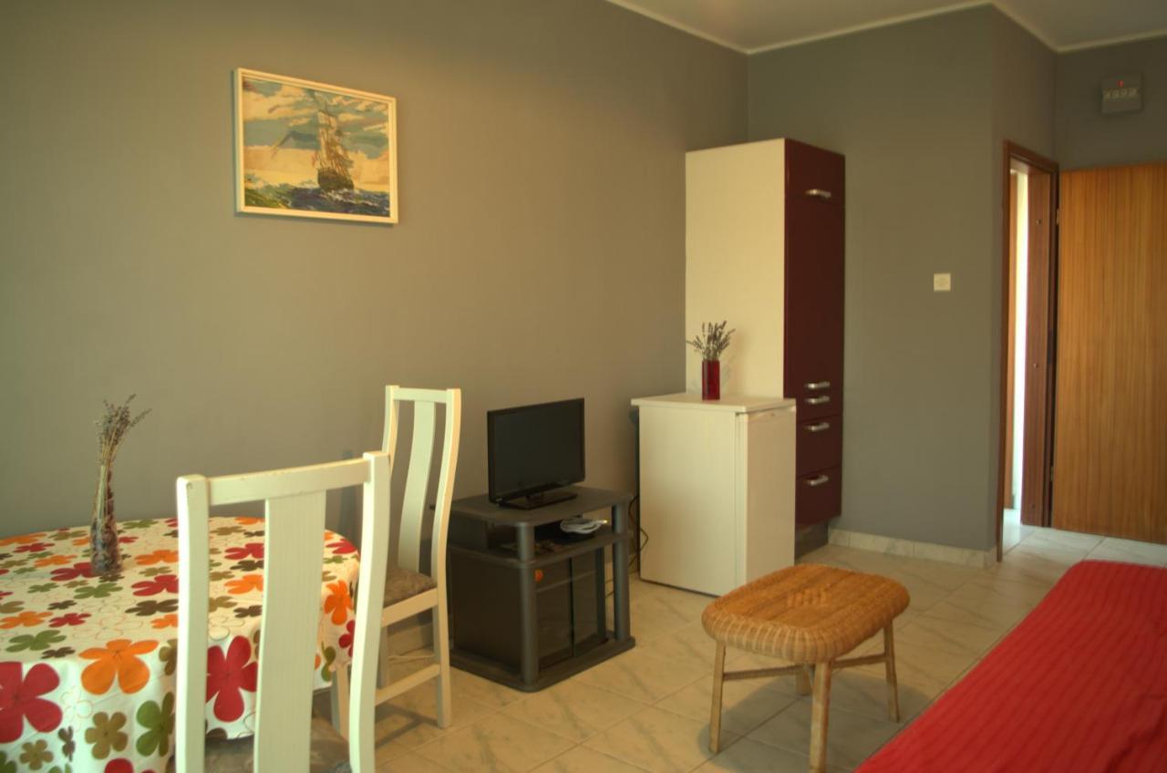 Apartmani Pago Pag Town Dış mekan fotoğraf